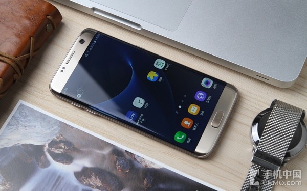 双曲面防水手机——三星S7 edge第1张图 双曲面防水手机——三星S7 edge第1张图